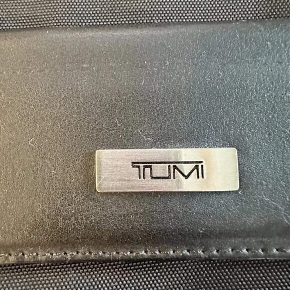 Tumi Black Nylon Briefcase Slim Laptop Leather Trim Top Handle Commuter Travel